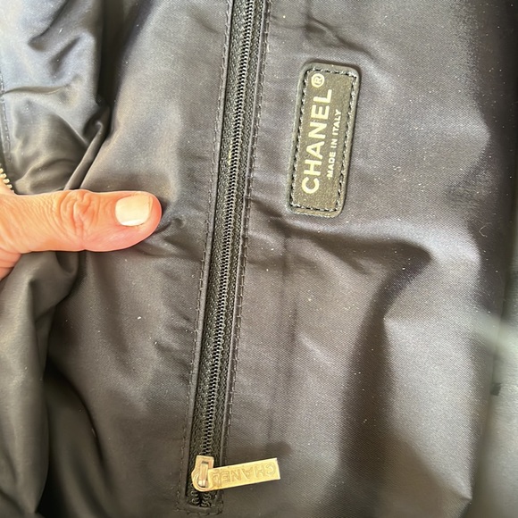 CHANEL Paris duffle bag - Picture 10 of 17